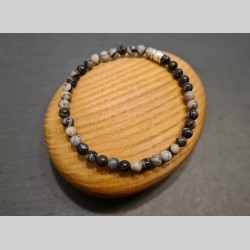 Bracelet en perles de jaspe...