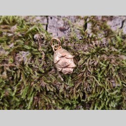 Pendentif petite pive -...