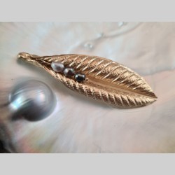 Pendentif feuille de...