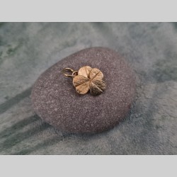Pendentif trèfle à quatre...